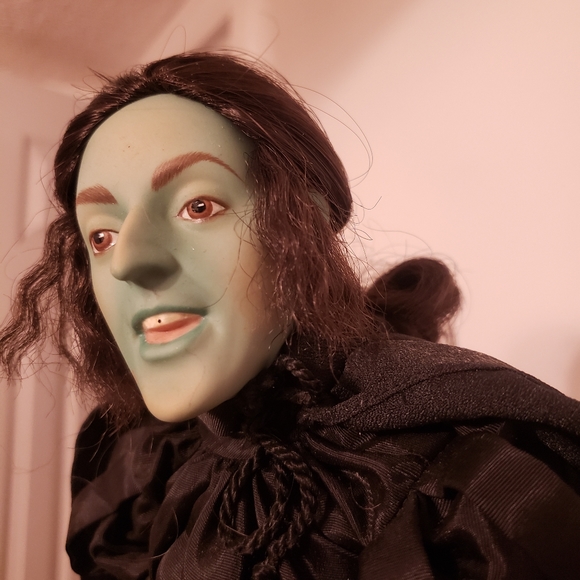 Franklin Mint Wicked Witch of the West  Porcelain Doll - Picture 10 of 12